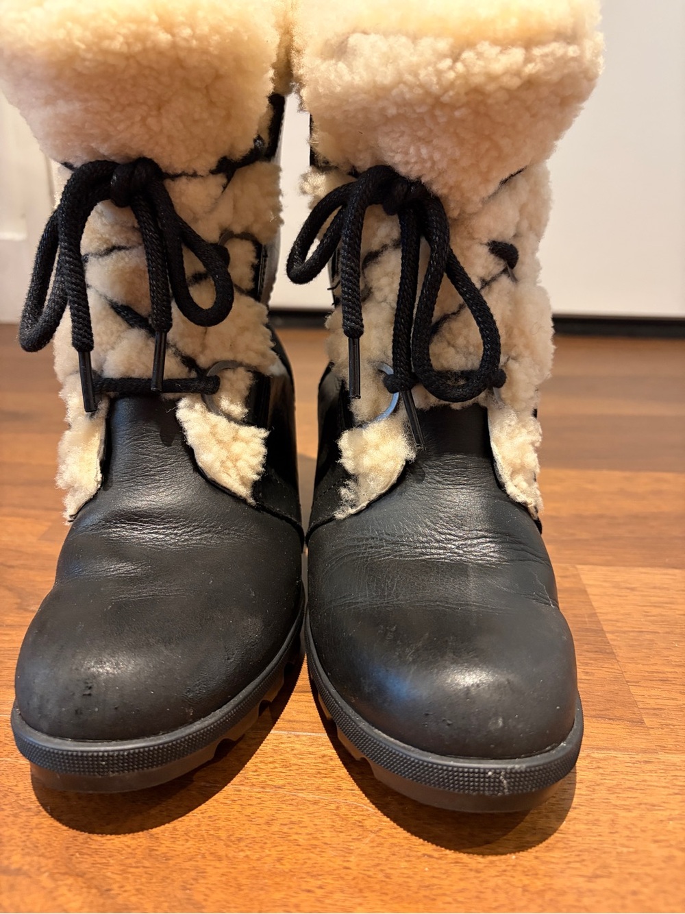 Soren Shearling-Lined Black Winter Lace-Up Boots
